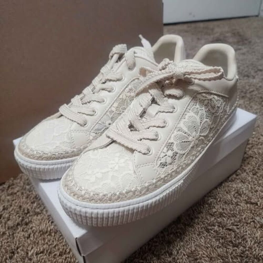 Marc Fisher Lace Sneakers Size 11 NWT